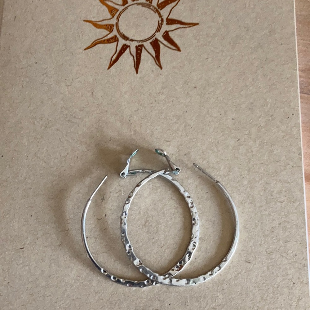 Silver hammered metal hoop earrings